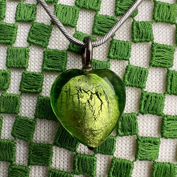 Vintage Y2K Murano Heart Glass & Sterling Silver Lime Green Necklace Pendant - Picture 10 of 17